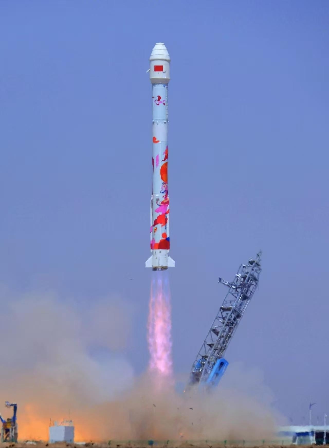 环境监测展|”南昌航空一号”成功升空 开创湖泊生态监测新纪元